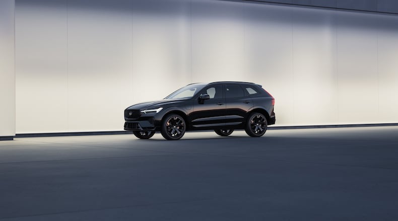 2026 Volvo XC60. VOLVO MEDIA GROUP