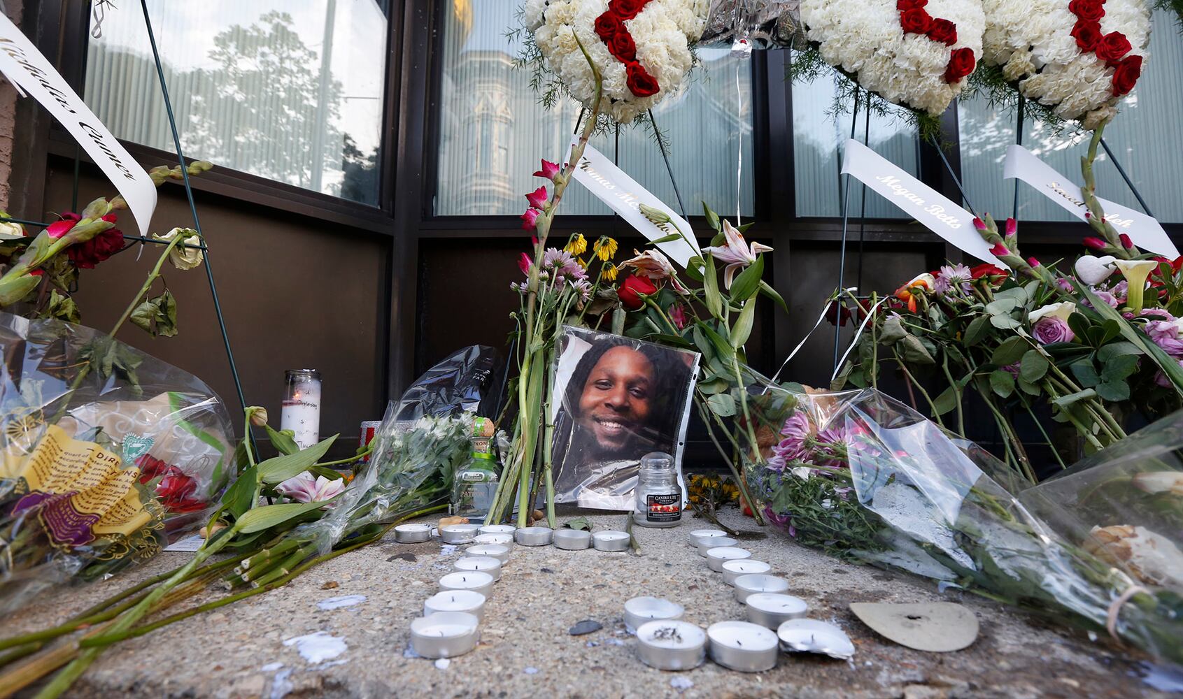 PHOTOS: Outpouring of support continues in Oregon District
