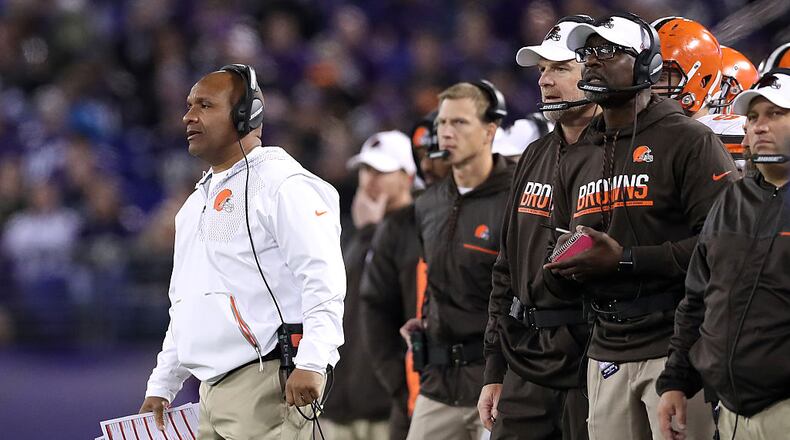 BALTIMORE, MD - NOVEMBER 10: Head coach Hue Jackson of the Cleveland Browns looks on against the Baltimore Ravens in the fourth quarter at M&T Bank Stadium on November 10, 2016 in Baltimore, Maryland. (Photo by Rob Carr/Getty Images)