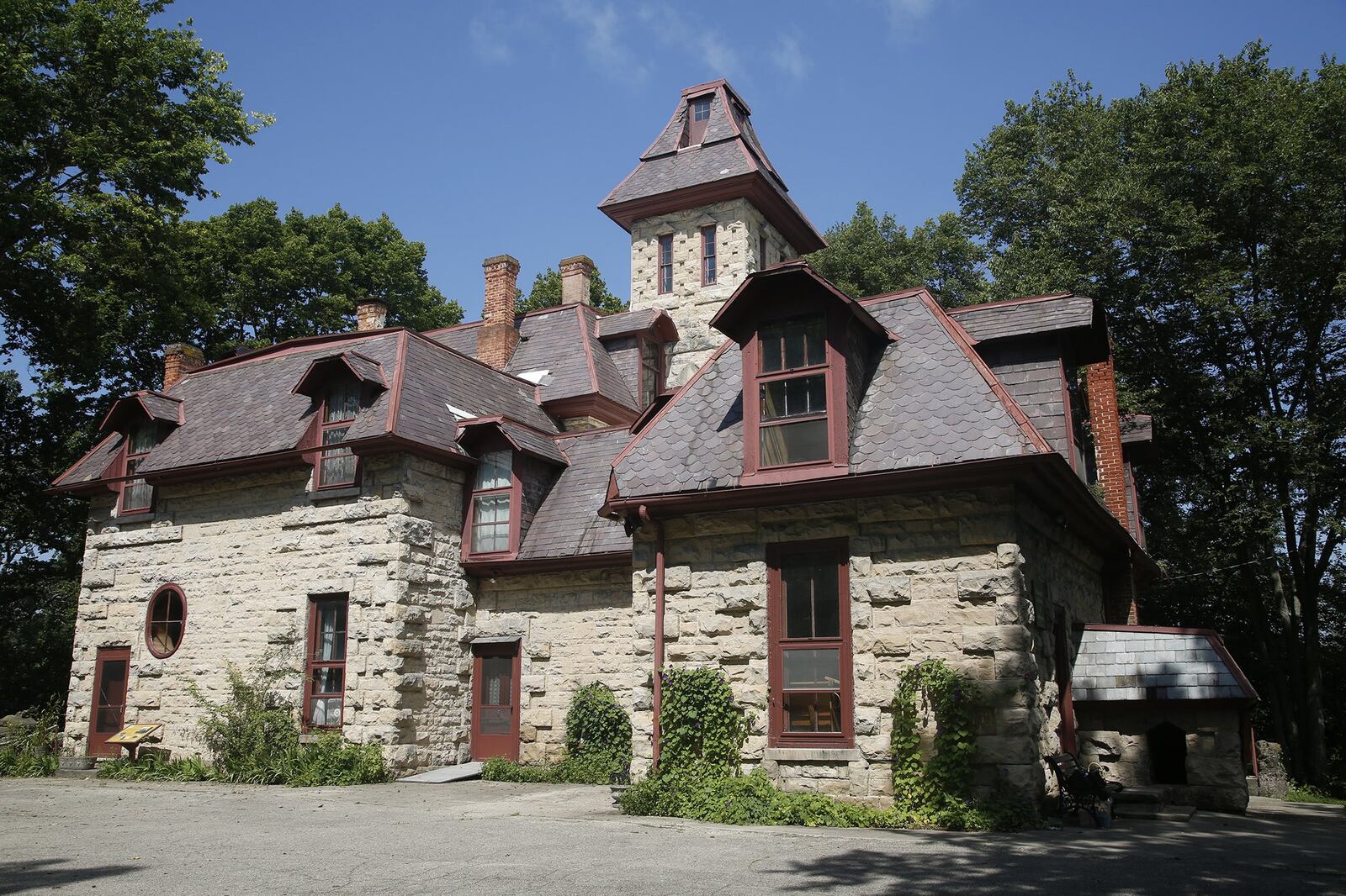 Mac-A-Cheek Castle will host an afternoon of Easter activites Sunday.  LISA POWELL / STAFF