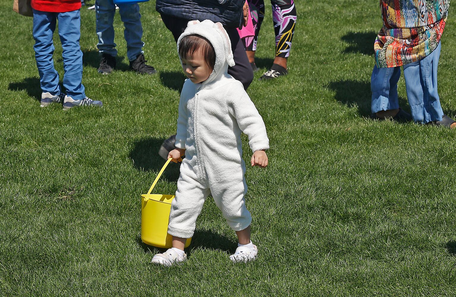Youngs Egg Hunt SNS