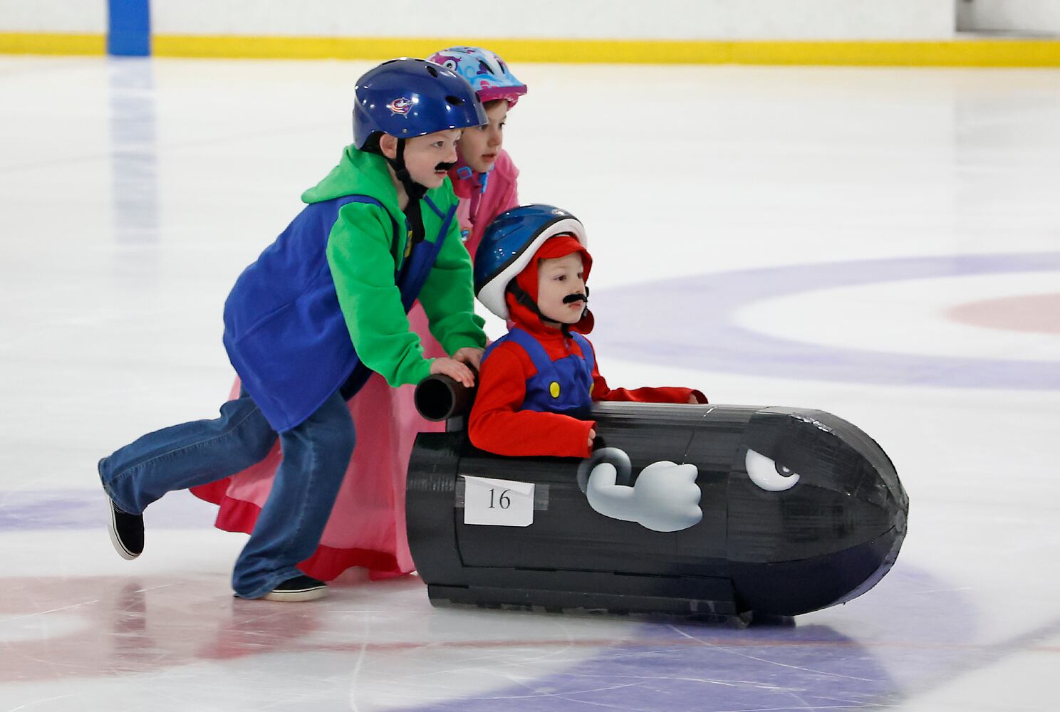 Cardboard Bobsled Races SNS