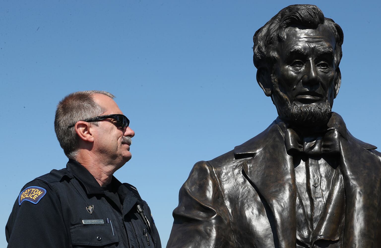PHOTOS: Transporting Abraham Lincoln Statue
