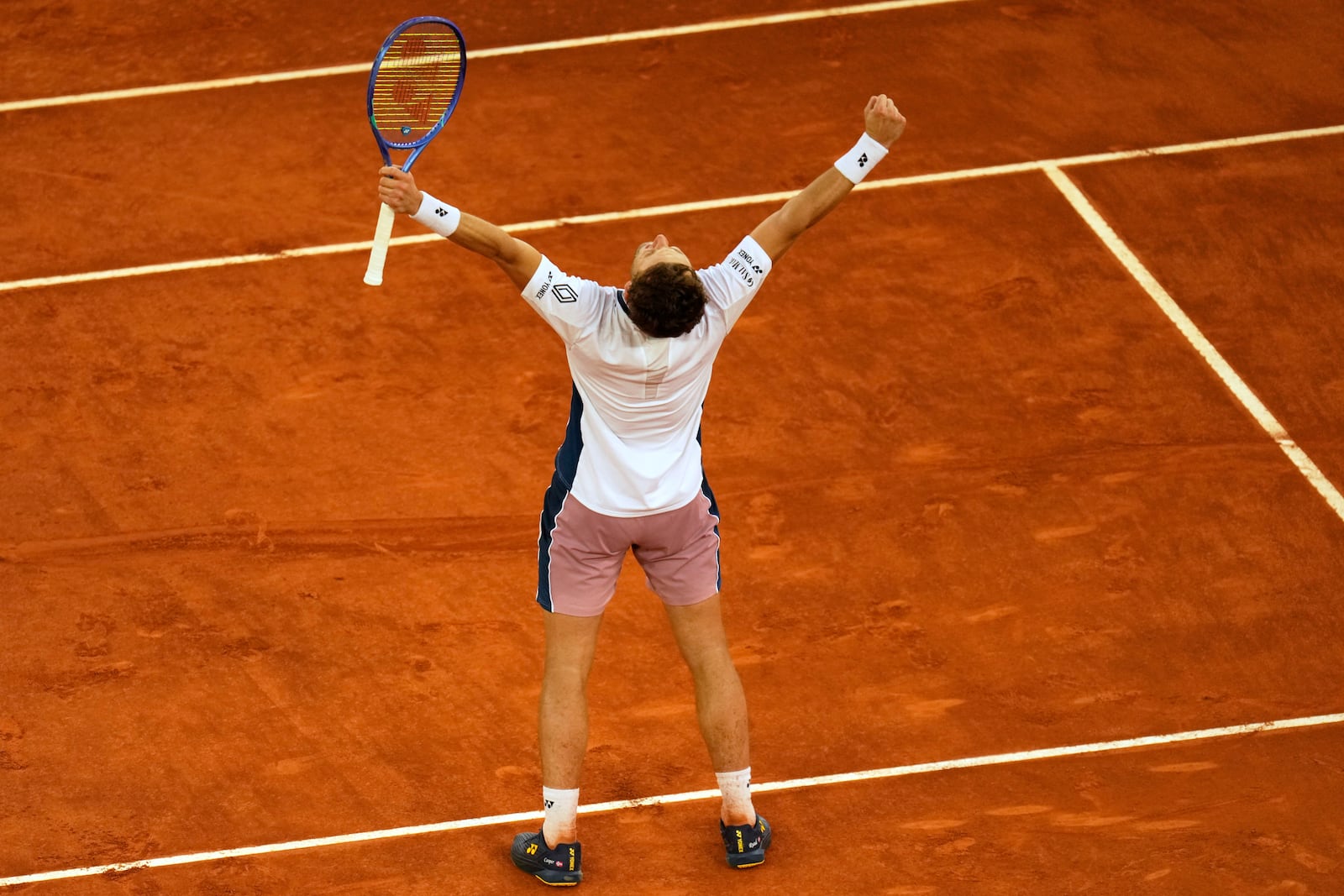 Norway's Casper Ruud reacts after winning the Madrid Open tennis final against Britain's Jack Draper in Madrid, Spain, Sunday, May 4, 2025. (AP Photo/Manu Fernandez)
