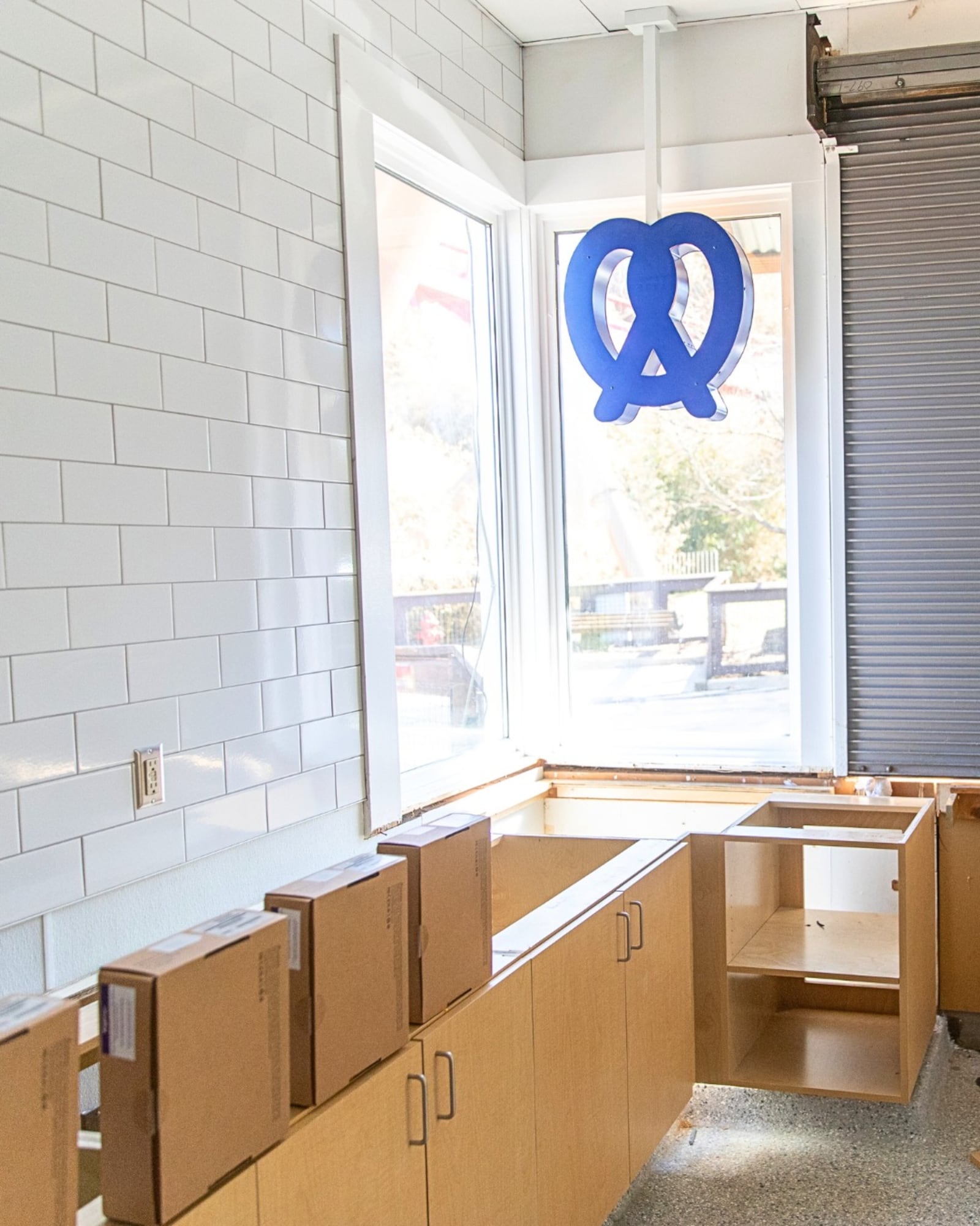 The Auntie Anne’s pretzel shop located within the Rivertown area at Kings Island is set to receive an update. Photo courtesy of Kings Island