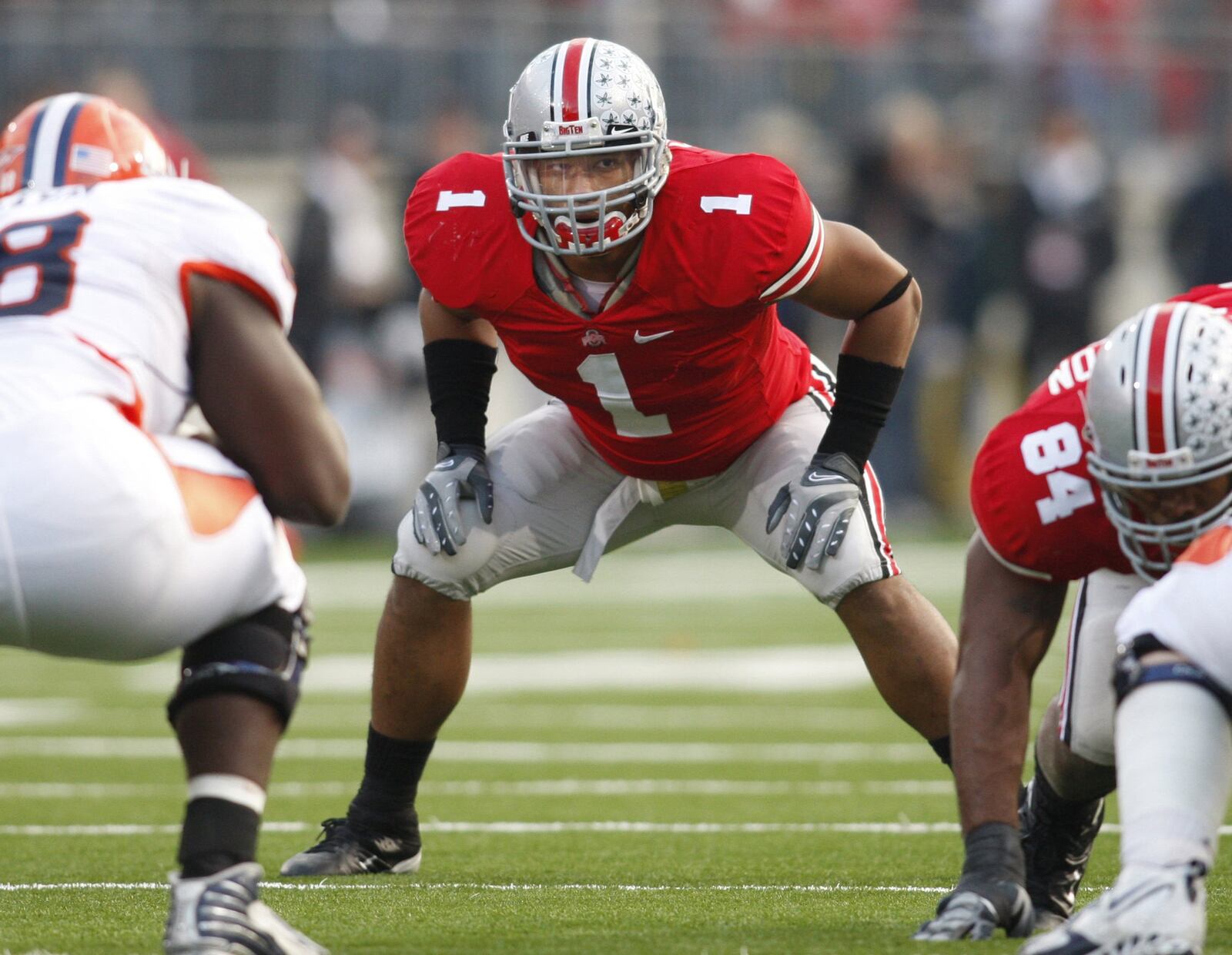 Marcus Freeman, an Ohio State linebacker and Wayne High School grad, lines up against Illinois. DDN FILE PHOTO