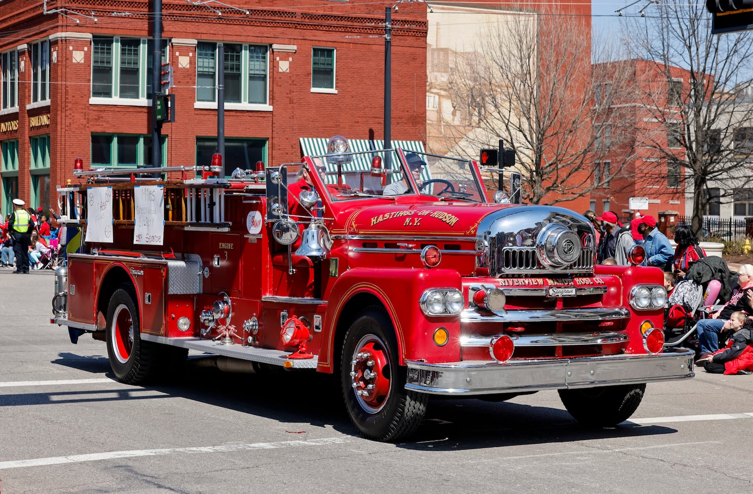 033023 Reds Parade