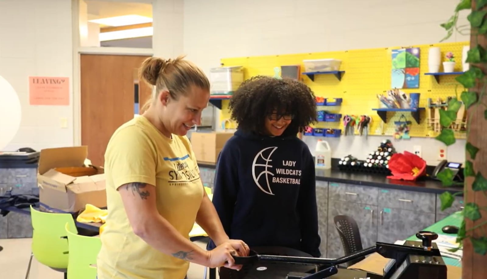 Senior Jada Crockran was selected for an internship at the Springfield City School District, assisting with summer STEAM camps for kids and creating game-day-ready spirit wear in The Dome’s student-run print shop, as part of the Greater Springfield Partnership’s (GSP) internship program. Internship mentor, Rene Stratton, showed her skills like welding, carpentry, calligraphy, henna and t-shirt heat pressing. CONTRIBUTED