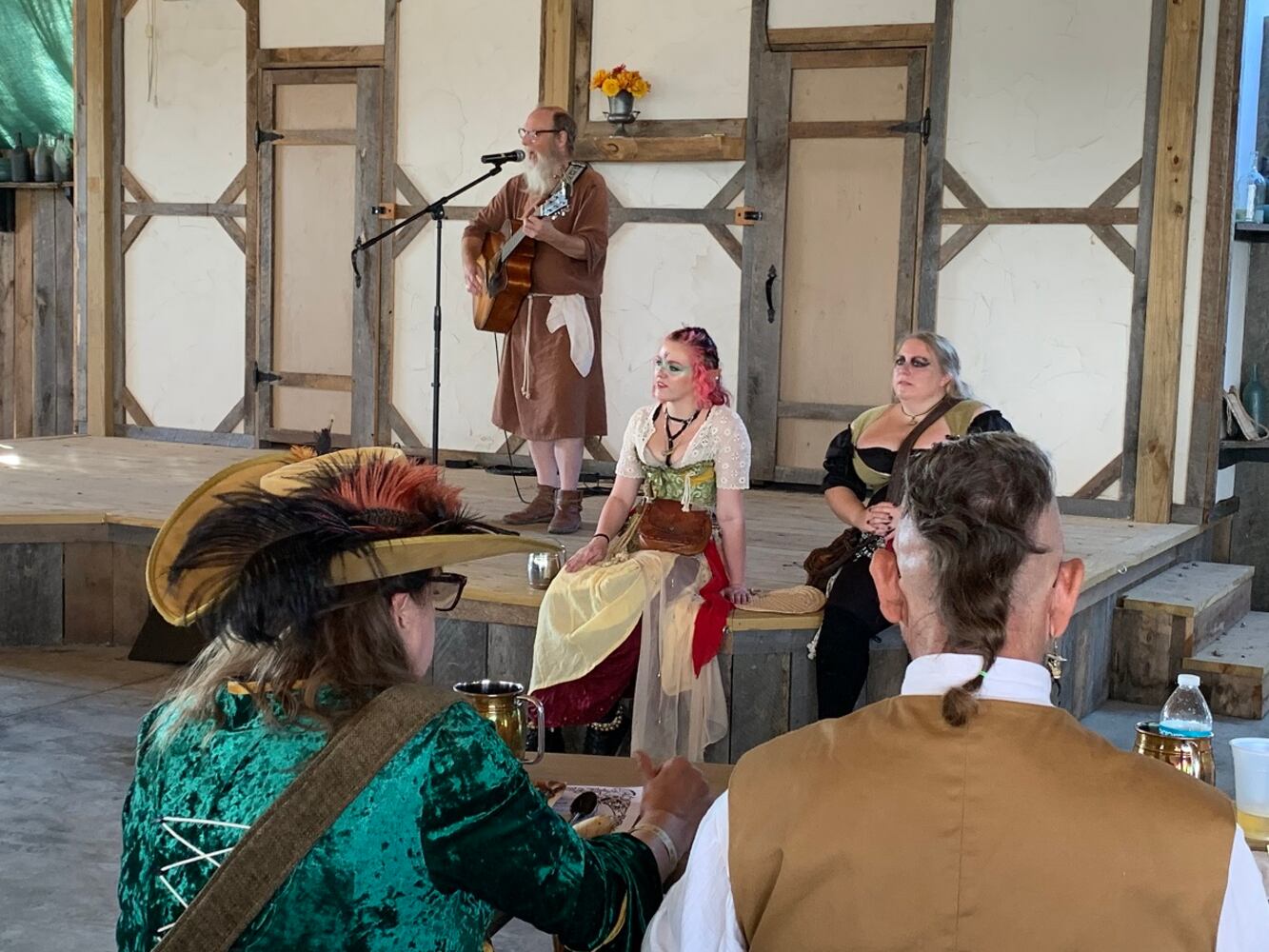 PHOTOS: Scenes from a Royal Feast at Ohio Renaissance Festival