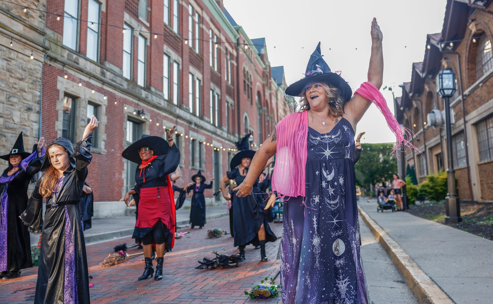 Rose City Witches Performance 