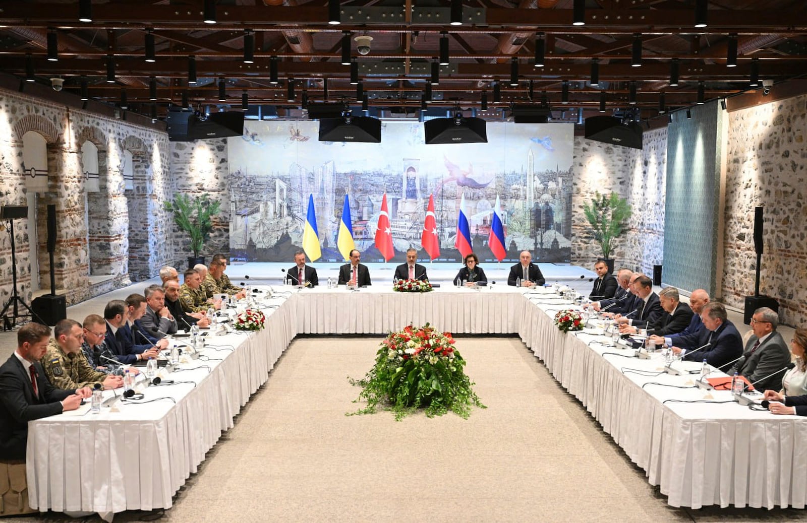 Russian and Ukrainian delegations attend talks at the Dolmabache palace, in Istanbul, Turkey, Friday, May 16, 2025. (Ramil Sitdikov, Sputnik Pool Photo via AP)