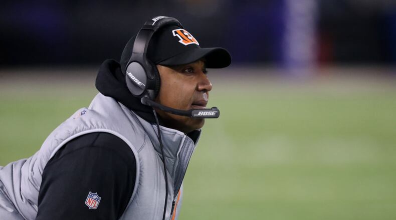 BALTIMORE, MD - DECEMBER 31: Head coach Marvin Lewis of the Cincinnati Bengals looks on in the second quarter against the Baltimore Ravens at M&T Bank Stadium on December 31, 2017 in Baltimore, Maryland. (Photo by Rob Carr/Getty Images)