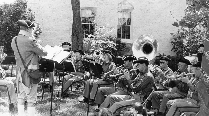 On May 16, 1987 people gathered at George Rogers Clark Park near the Hertzler House to kick off the local celebration of the bicentennial of the Northwest Ordinance and the U.S. Constitution. PHOTO COURTESY OF THE CLARK COUNTY HISTORICAL SOCIETY