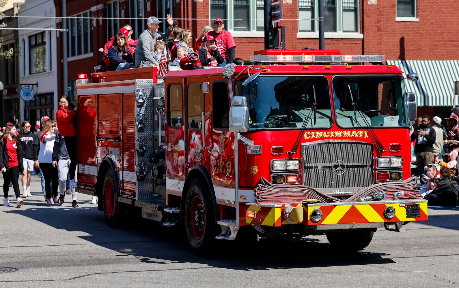 033023 Reds Parade