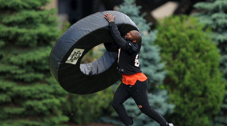 Cincinnati Bengals' Germaine Pratt takes part in a drill during practice at the NFL football team's training field in Cincinnati, Tuesday, May 30, 2023. (AP Photo/Aaron Doster)