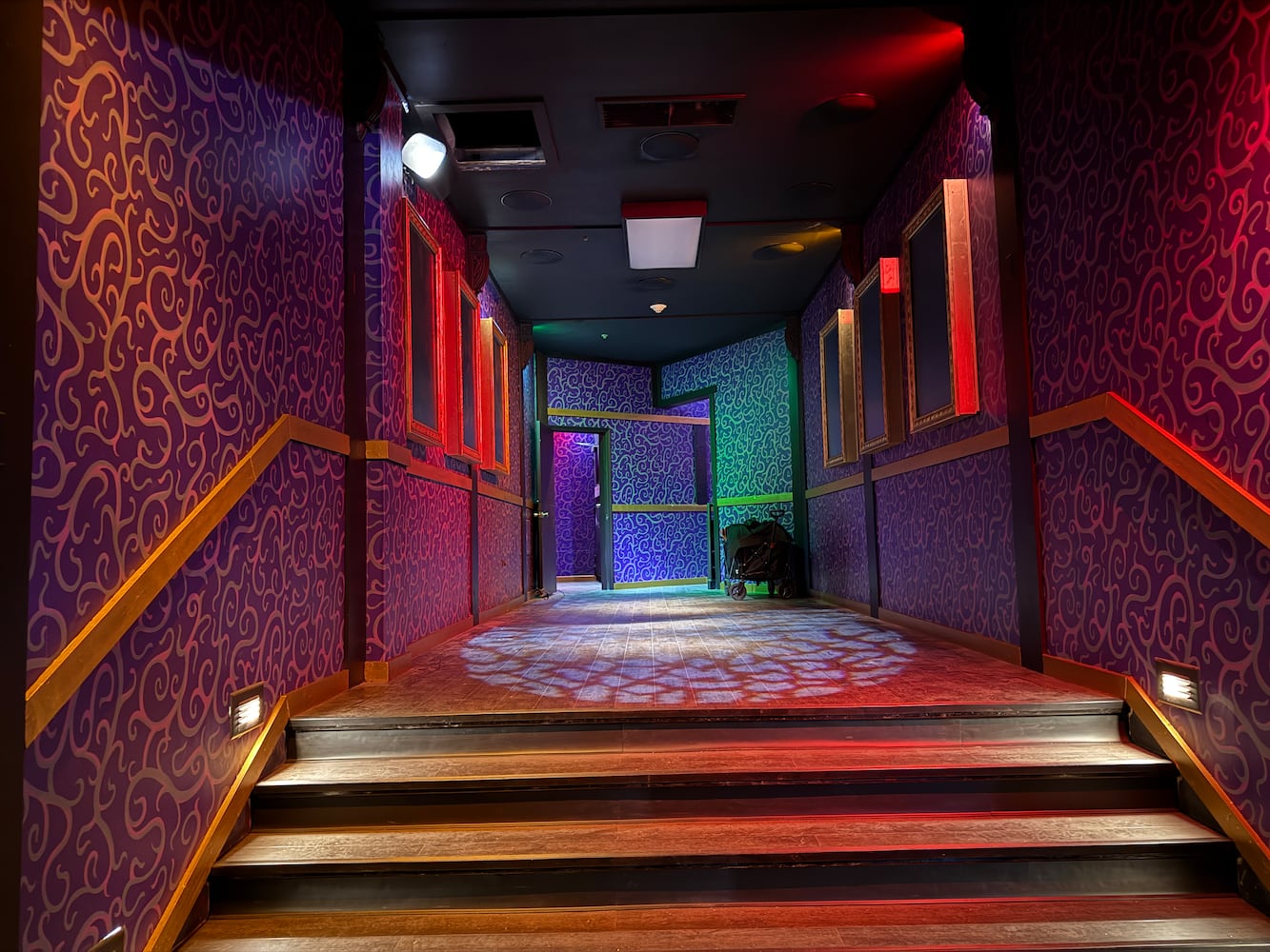 Phantom Theatre: Opening Nightmare