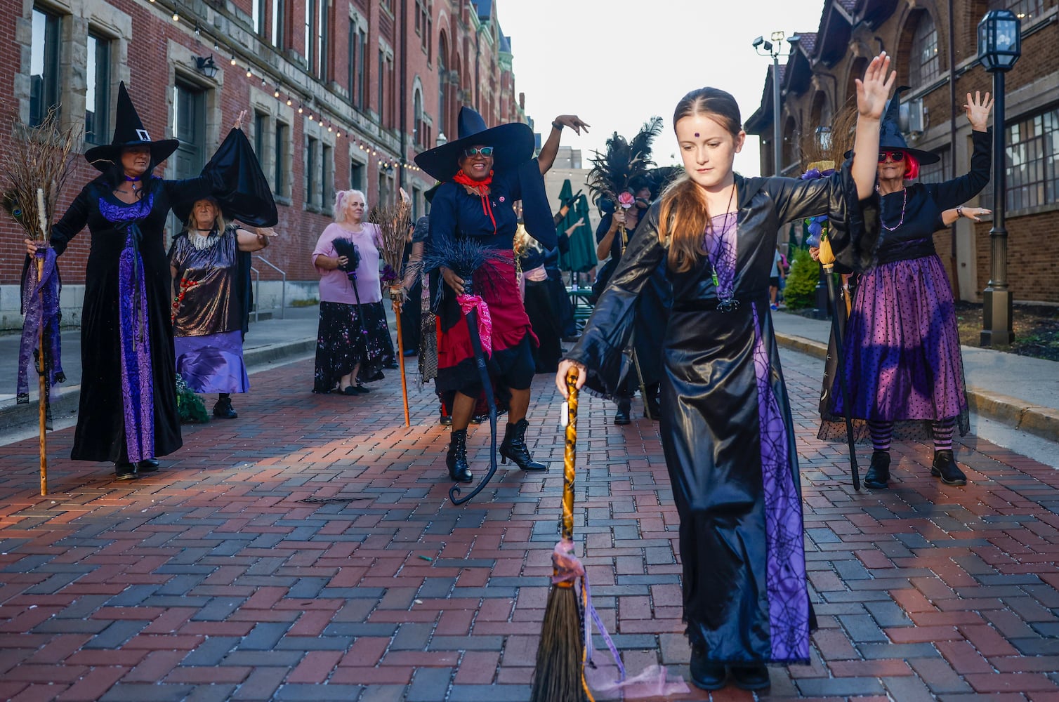 Rose City Witches Performance 