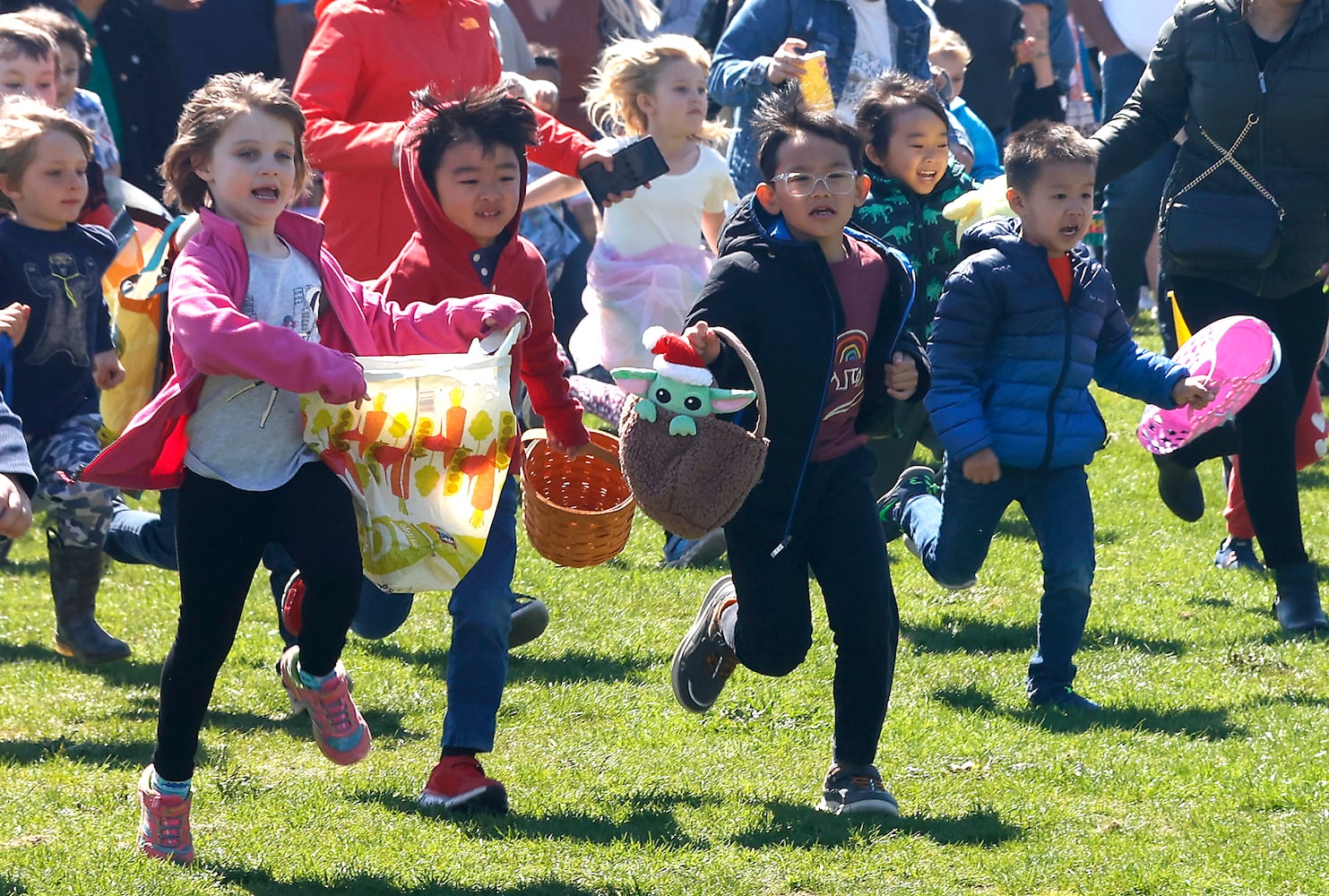 Youngs Egg Hunt SNS