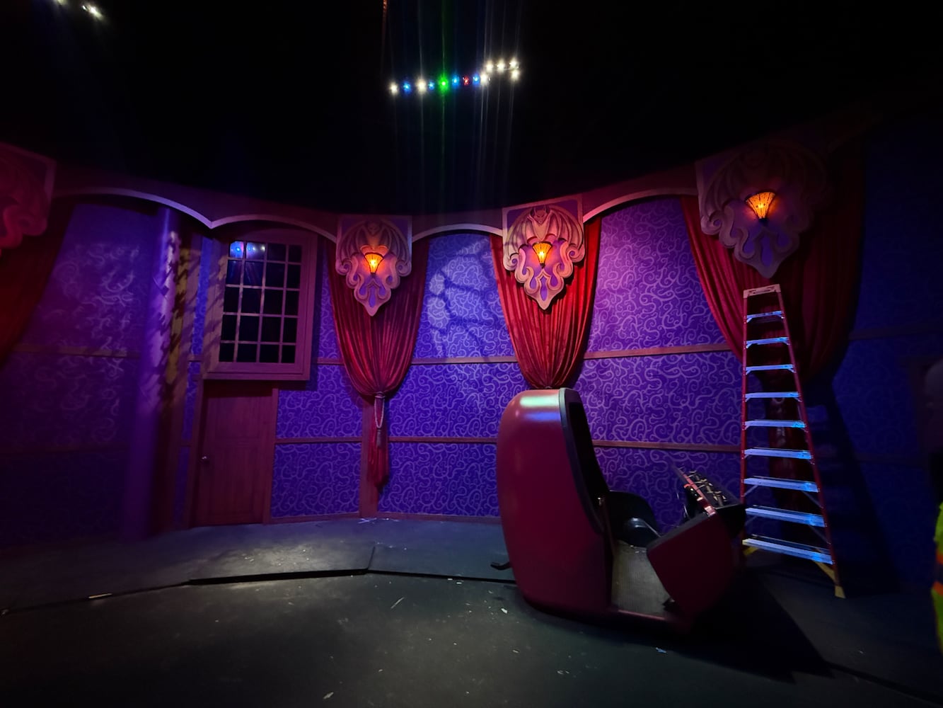 Phantom Theatre: Opening Nightmare