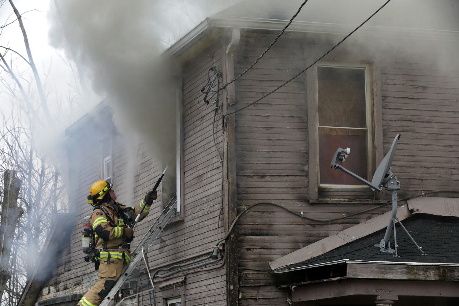 PHOTOS: Clay Street House Fire