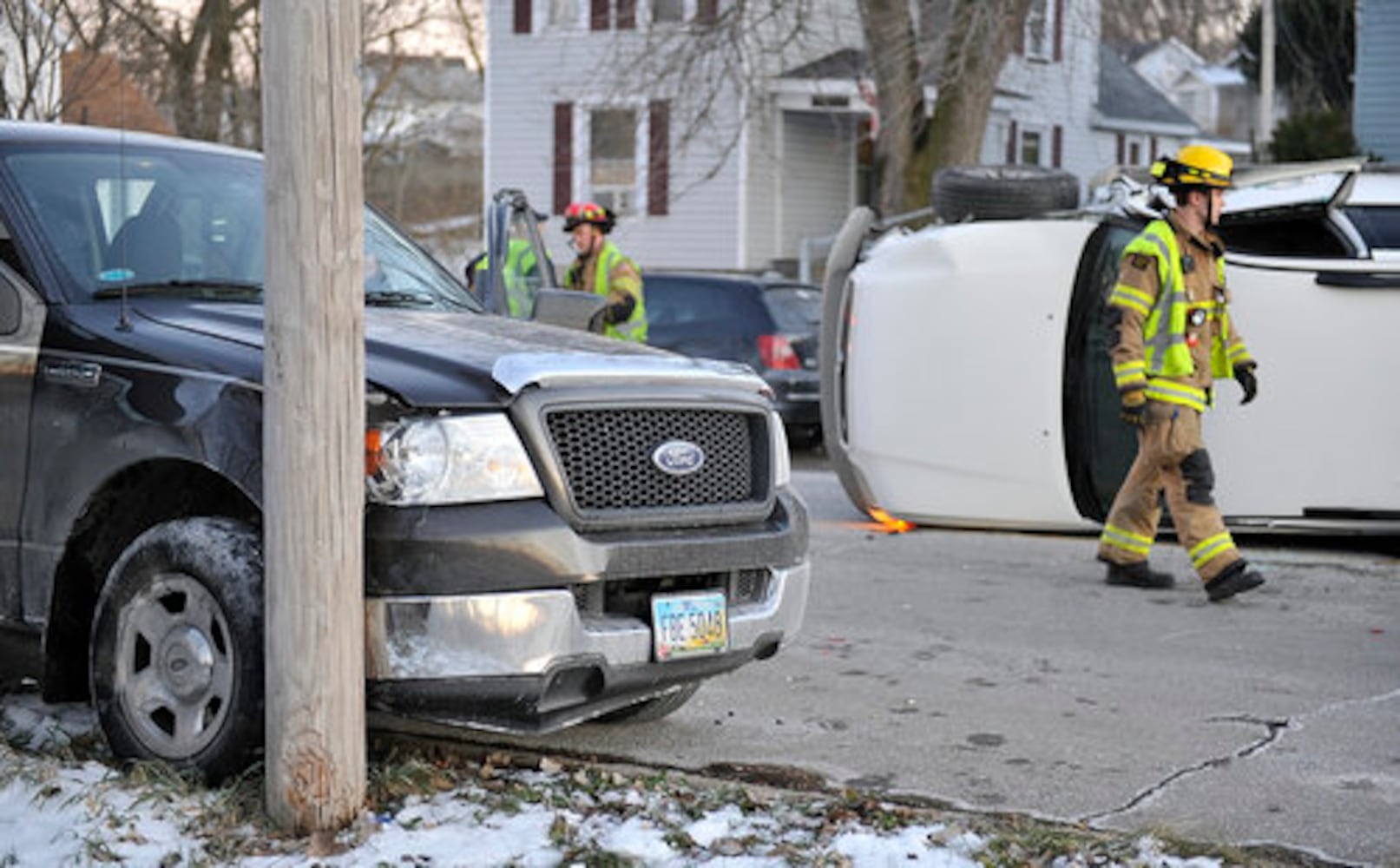 2-car crash on Columbus Avenue