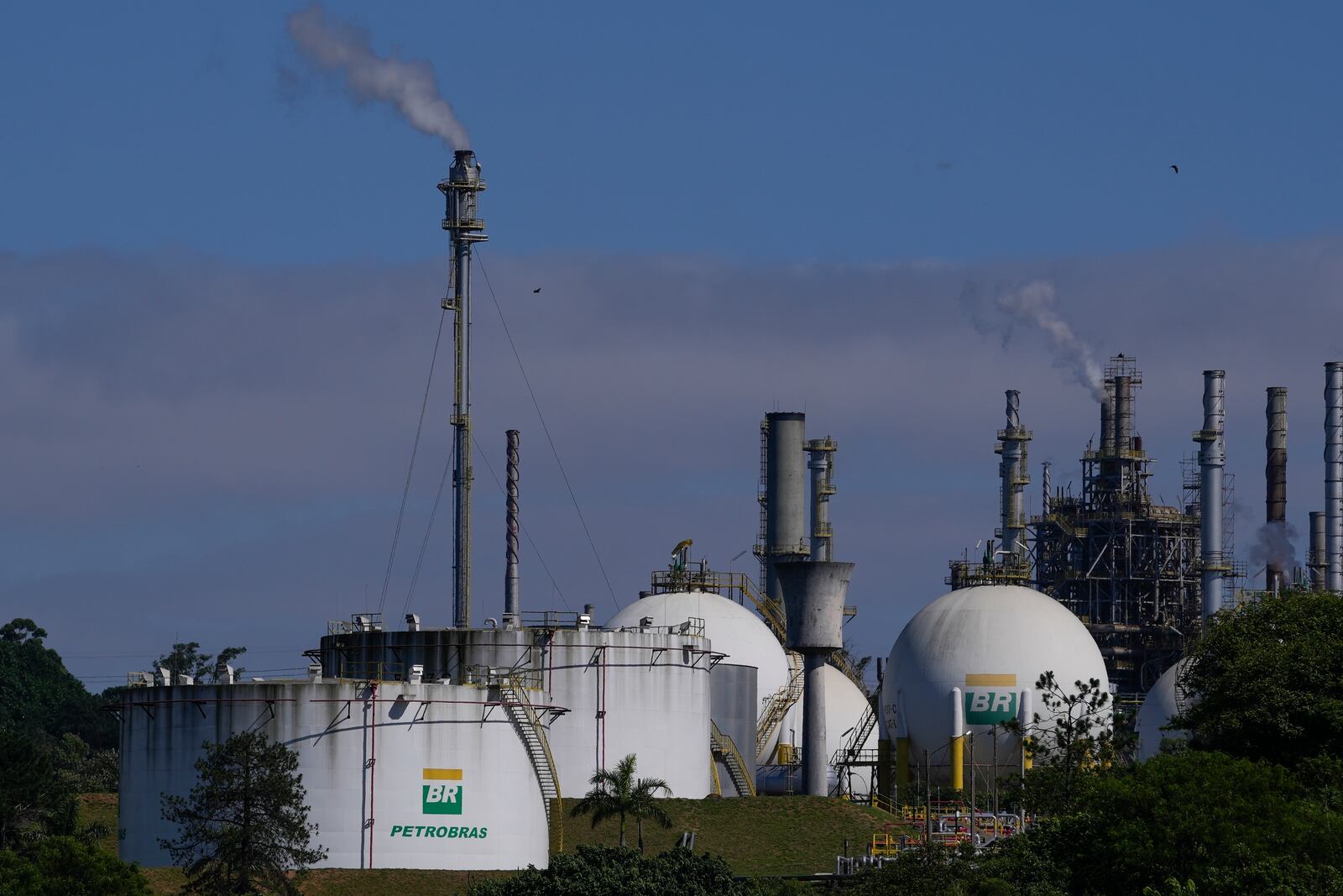 FILE - Capuava oil refinery owned by Petrobras sits in Maui, on the outskirts of Sao Paulo, Brazil, Nov. 6, 2023. (AP Photo/Andre Penner, File)