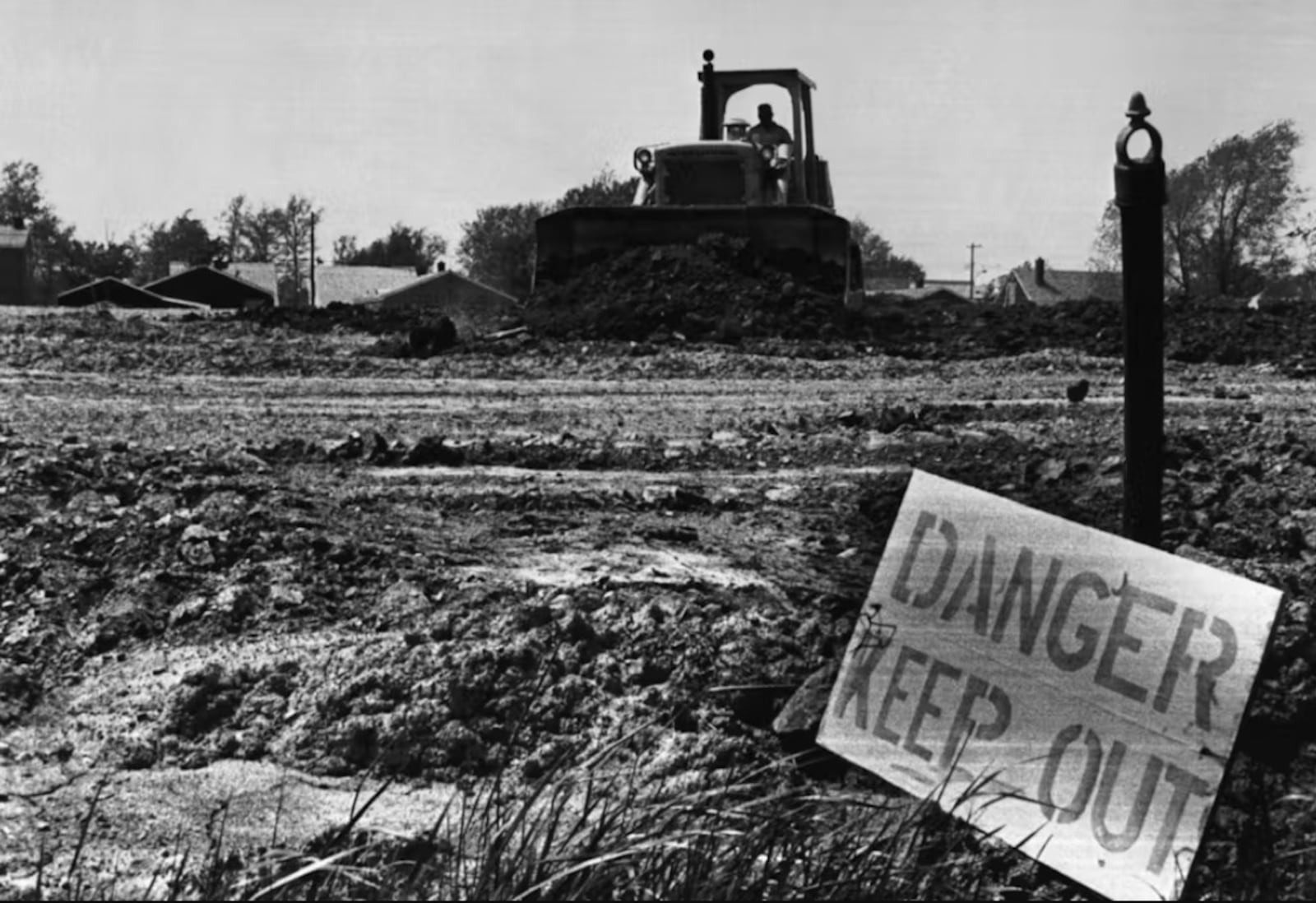 In 1980, a massive cleanup got underway in the Love Canal neighborhood of Niagara Falls, N.Y. Bettmann Archive via Getty Images