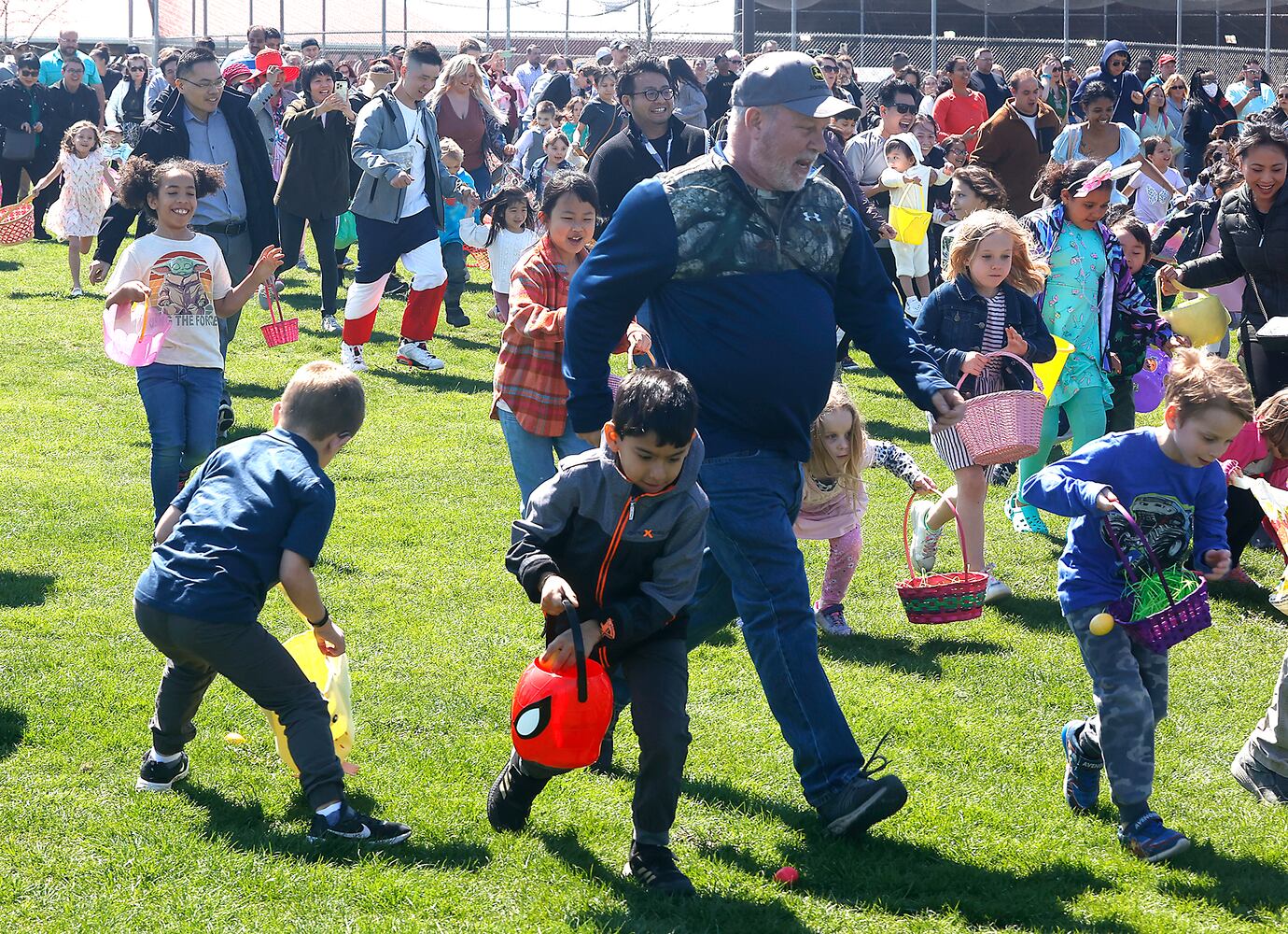 Youngs Egg Hunt SNS