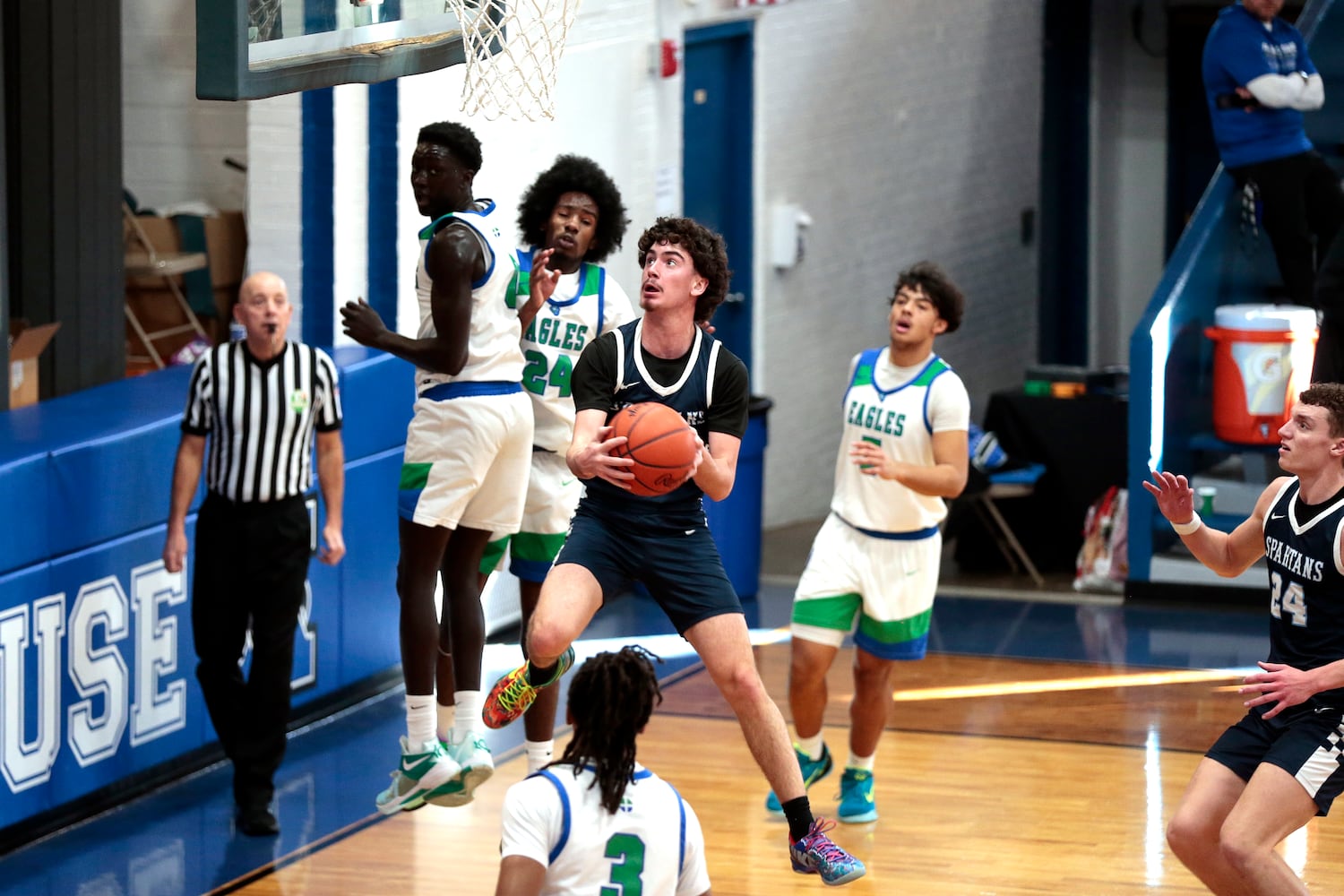 CJ Valley View basketball