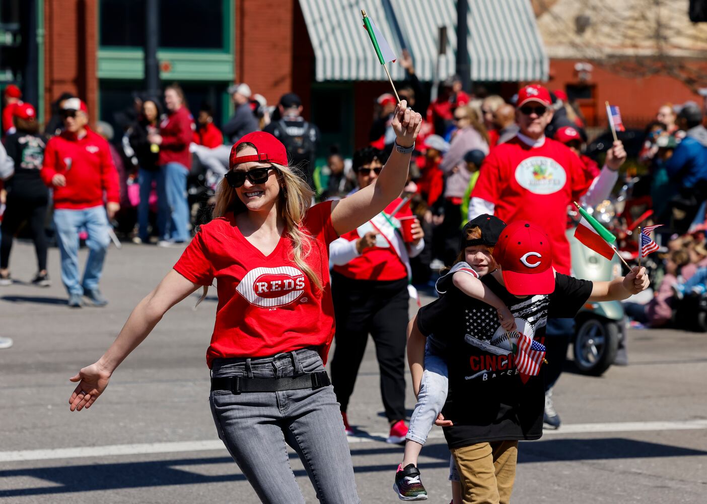 033023 Reds Parade