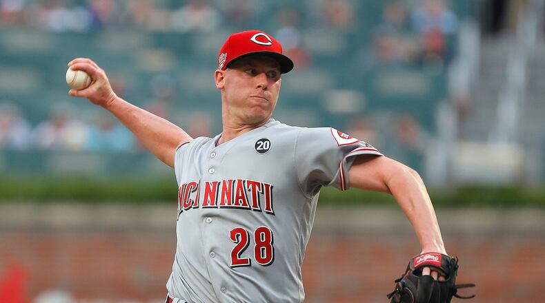 Anthony DeSclafani of the Cincinnati Reds pitches in the first inning against the Atlanta Braves at SunTrust Park on August 01, 2019 in Atlanta, Georgia. (Photo by Kevin C. Cox/Getty Images)