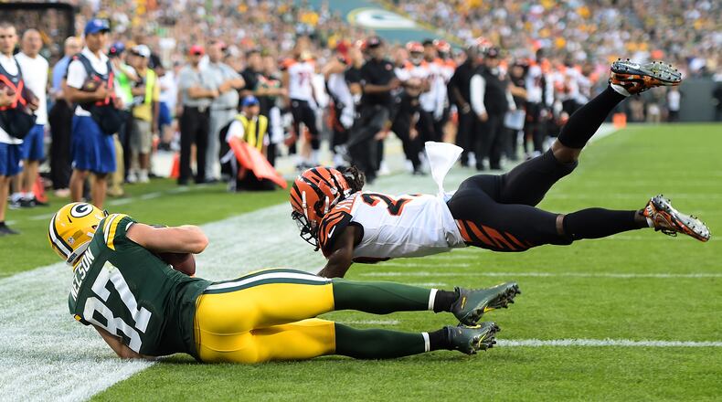 GREEN BAY, WI - SEPTEMBER 24: Jordy Nelson #87 of the Green Bay Packers catches a touchdown pass late in the fourth quarter against the Cincinnati Bengals at Lambeau Field on September 24, 2017 in Green Bay, Wisconsin. (Photo by Stacy Revere/Getty Images)
