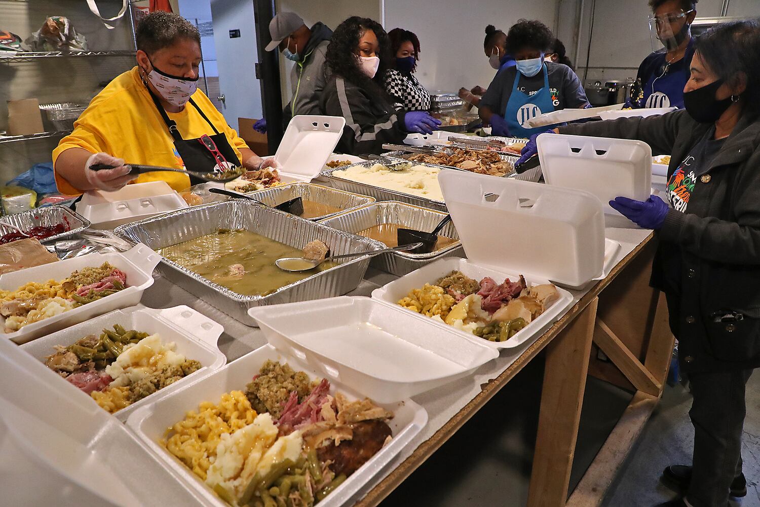 112220 Thanksgiving Dinner SNS