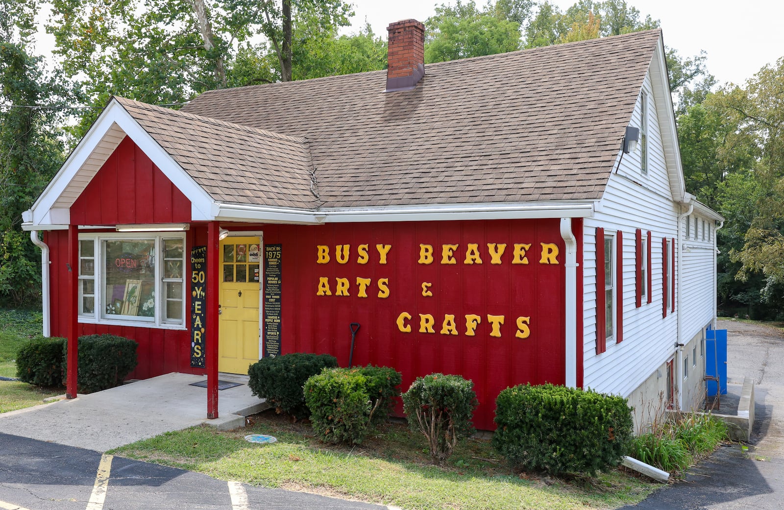 Busy Beaver Arts and Crafts, which is located on Dayton-Xenia Road in Beavercreek, is celebrating its 50th anniversary on Sept. 21, complete with food trucks, make and take crafts and activities, discounts and other festivities. BRYANT BILLING / STAFF