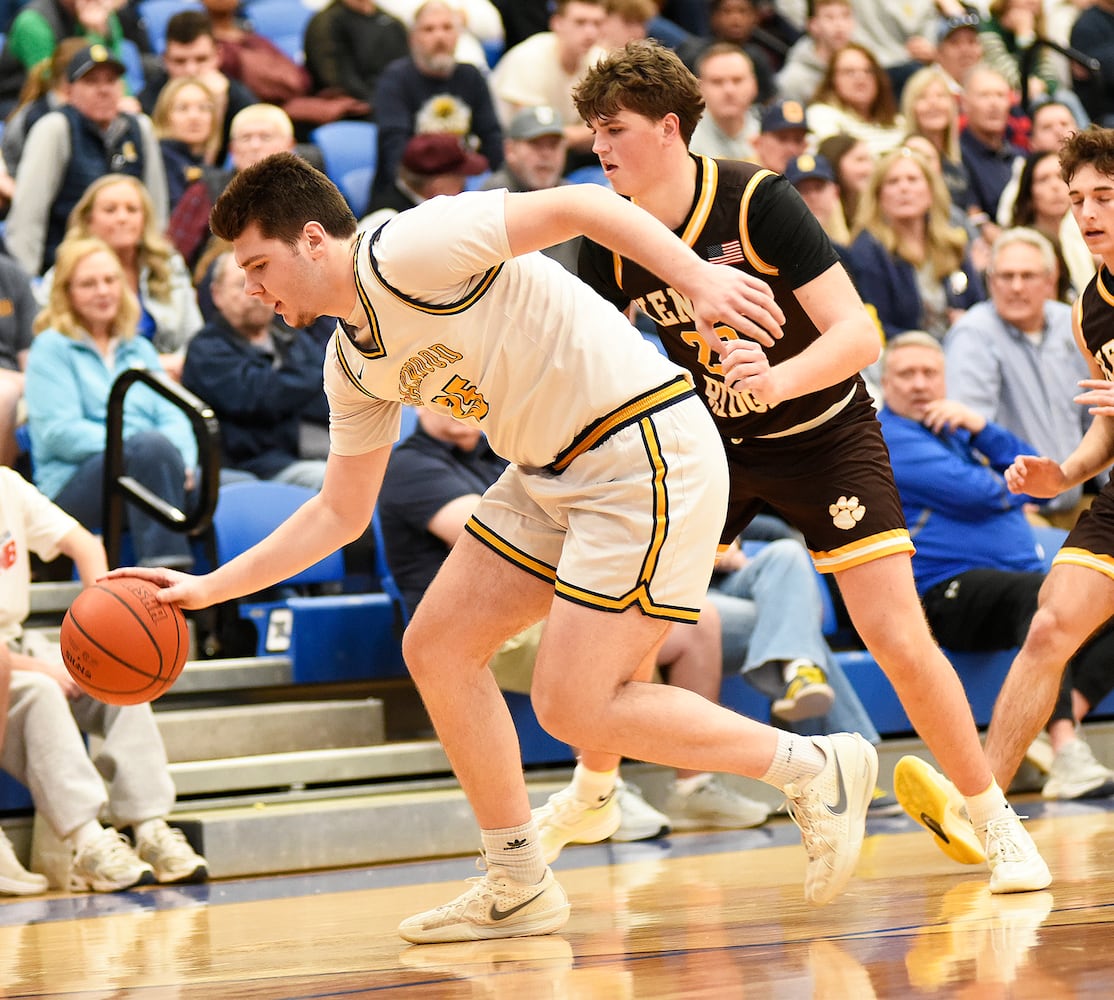 Oakwood vs. Kenton Ridge, Urbana vs. Valley View boys basketball