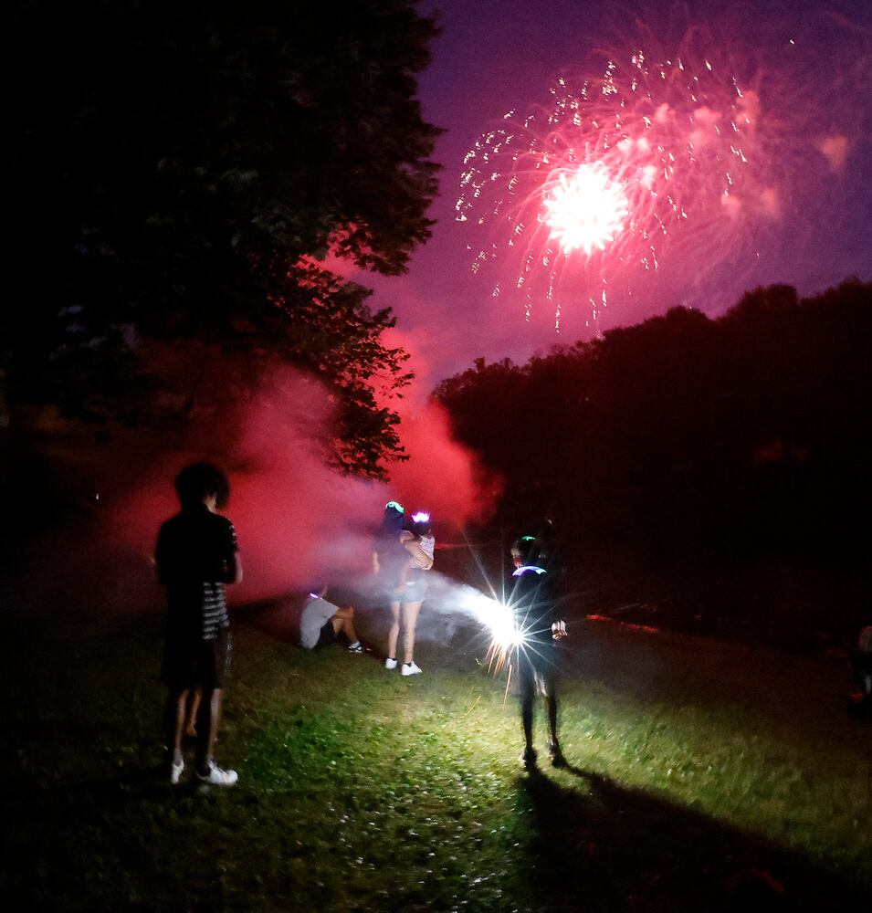 070524 Fireworks SNS