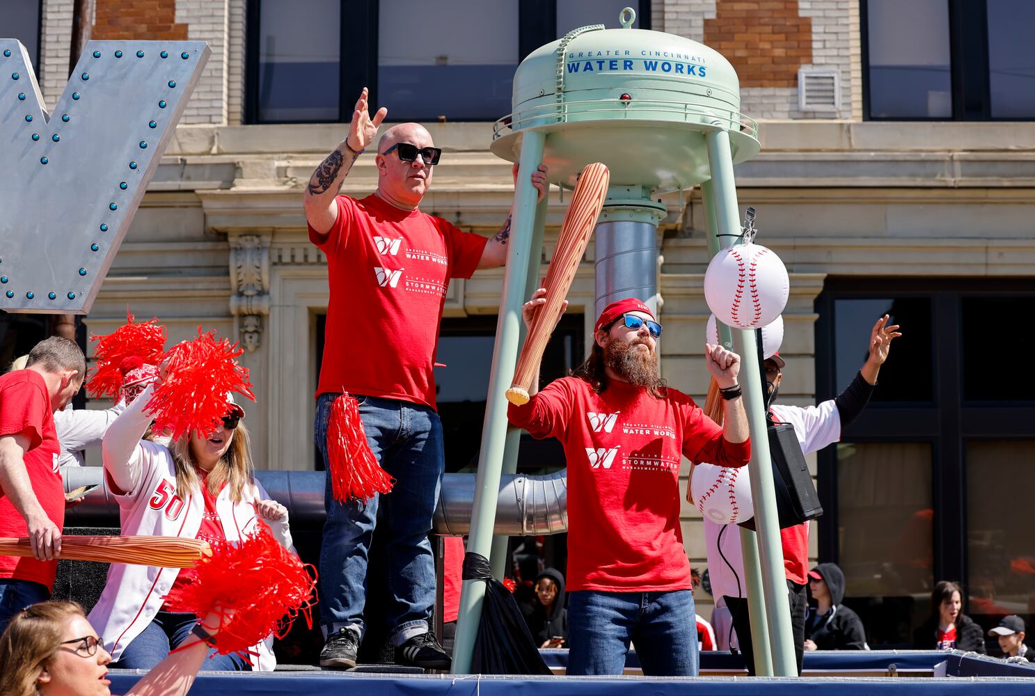 033023 Reds Parade