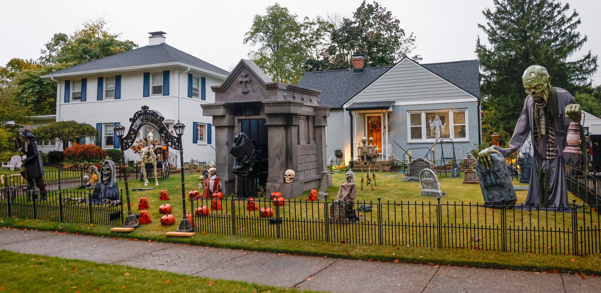 Local Halloween Decorations 