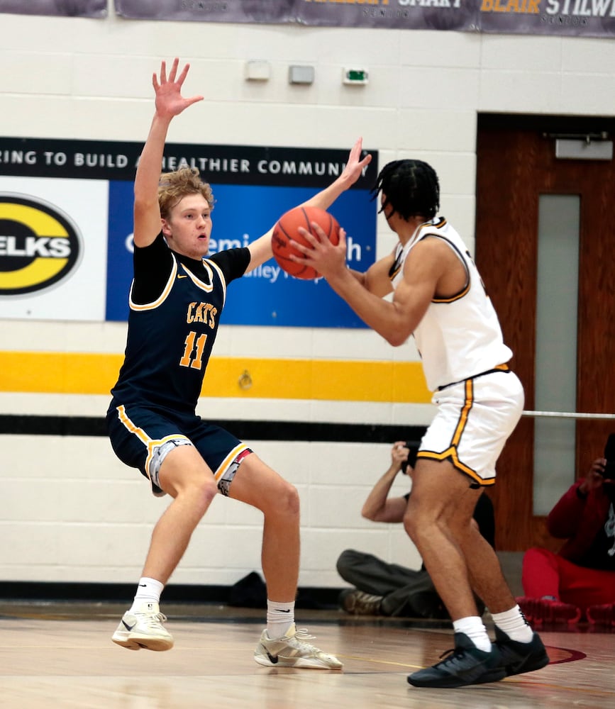 Springfield Centerville basketball