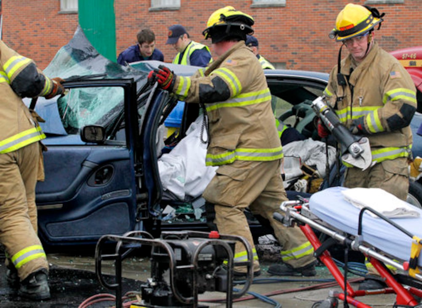 2-car crash on East Main, Belmont