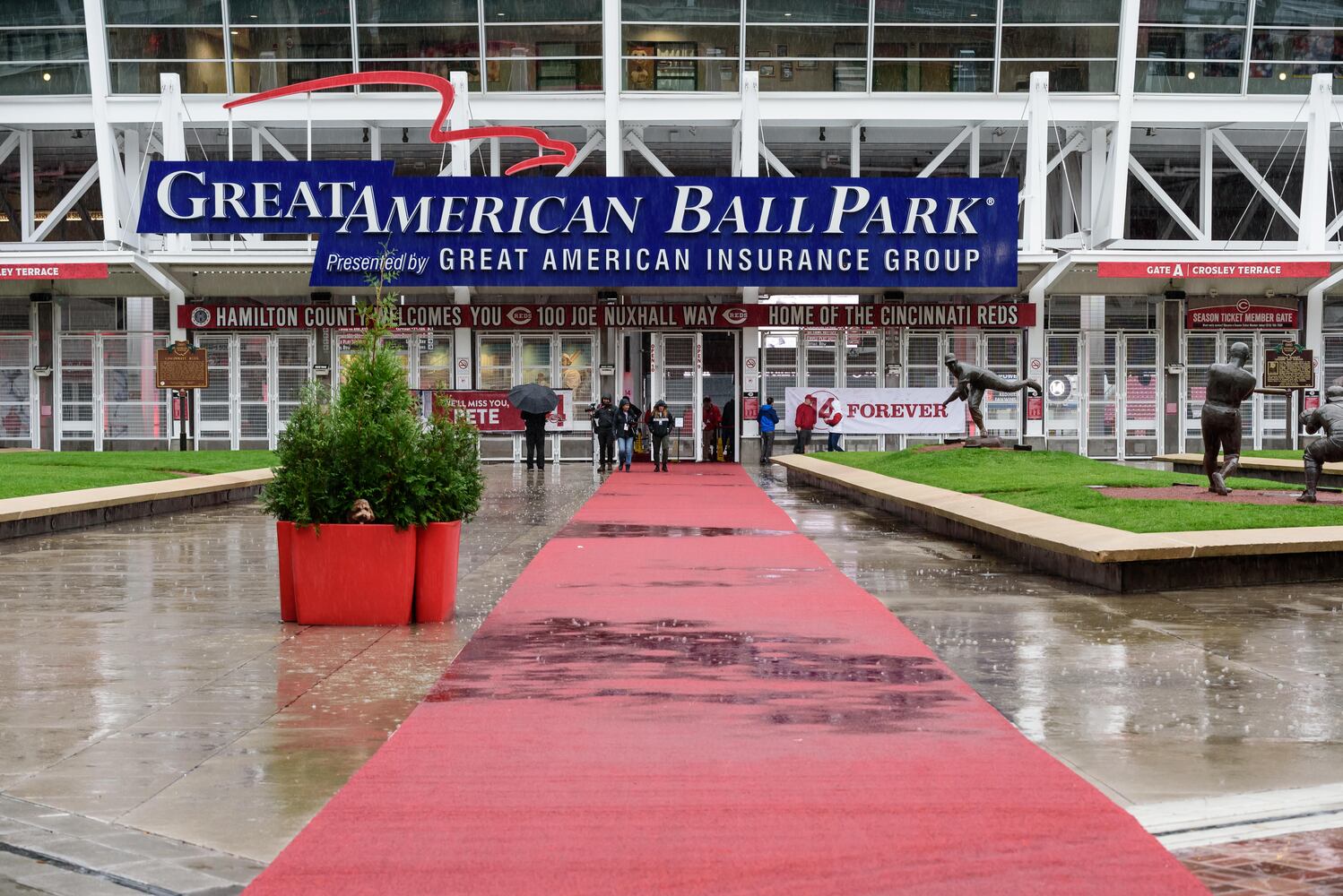 PHOTOS: Pete Rose Memorial Visitation at Great American Ball Park