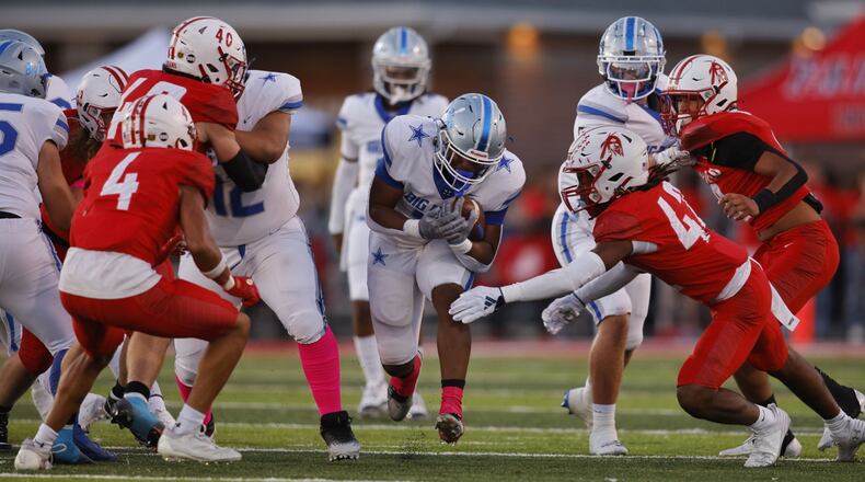 Hamilton's Gracen Goldsmith carries the ball during their football game against Fairfield Friday, Oct. 4, 2024 at Fairfield Alumni Stadium. Hamilton won 43-21. NICK GRAHAM/STAFF