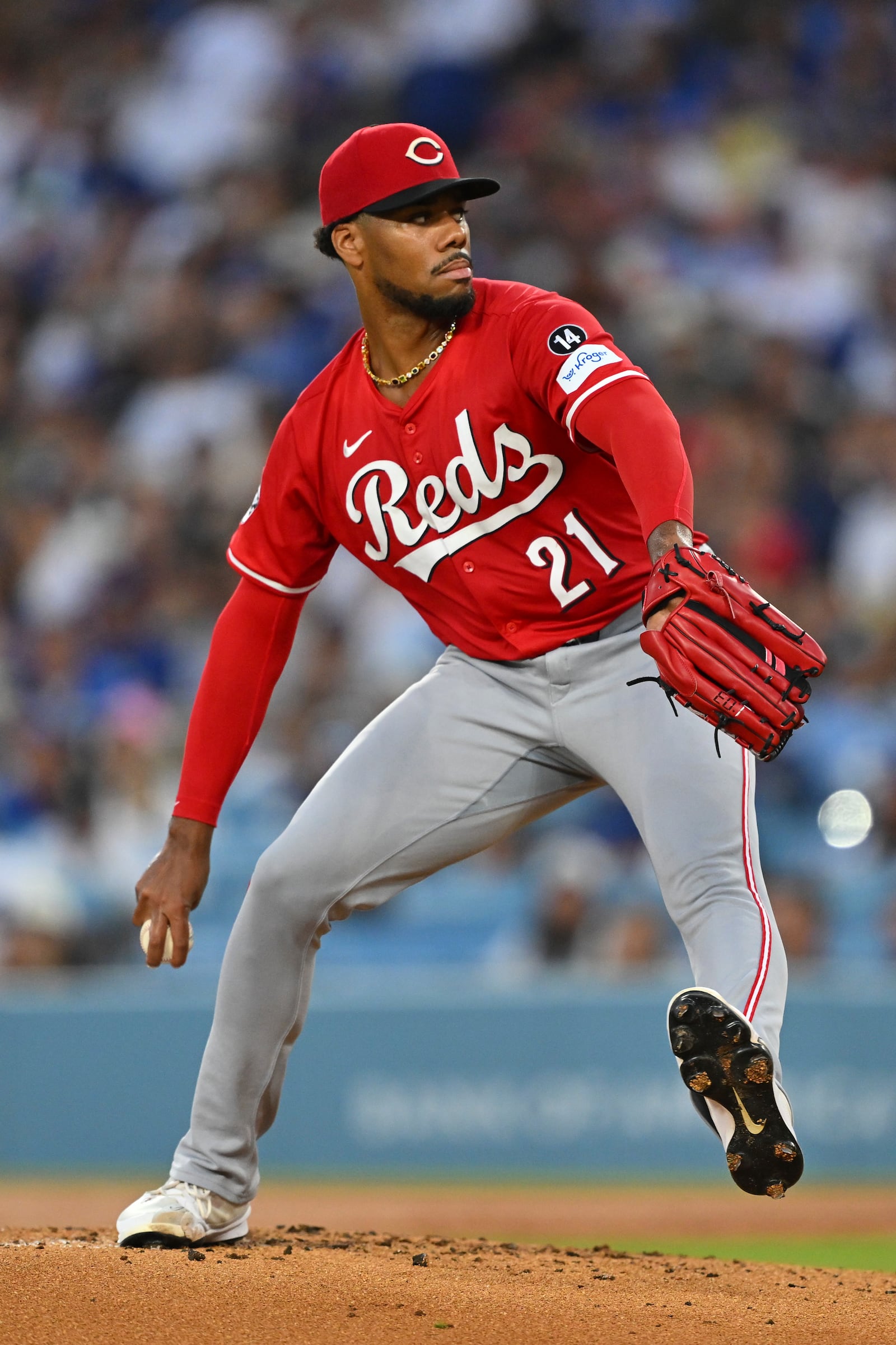 Cincinnati Reds starting pitcher Hunter Greene works against a Los Angeles Dodgers batter during the first inning of a baseball game Monday, Aug. 25, 2025, in Los Angeles. (AP Photo/Jayne Kamin-Oncea)