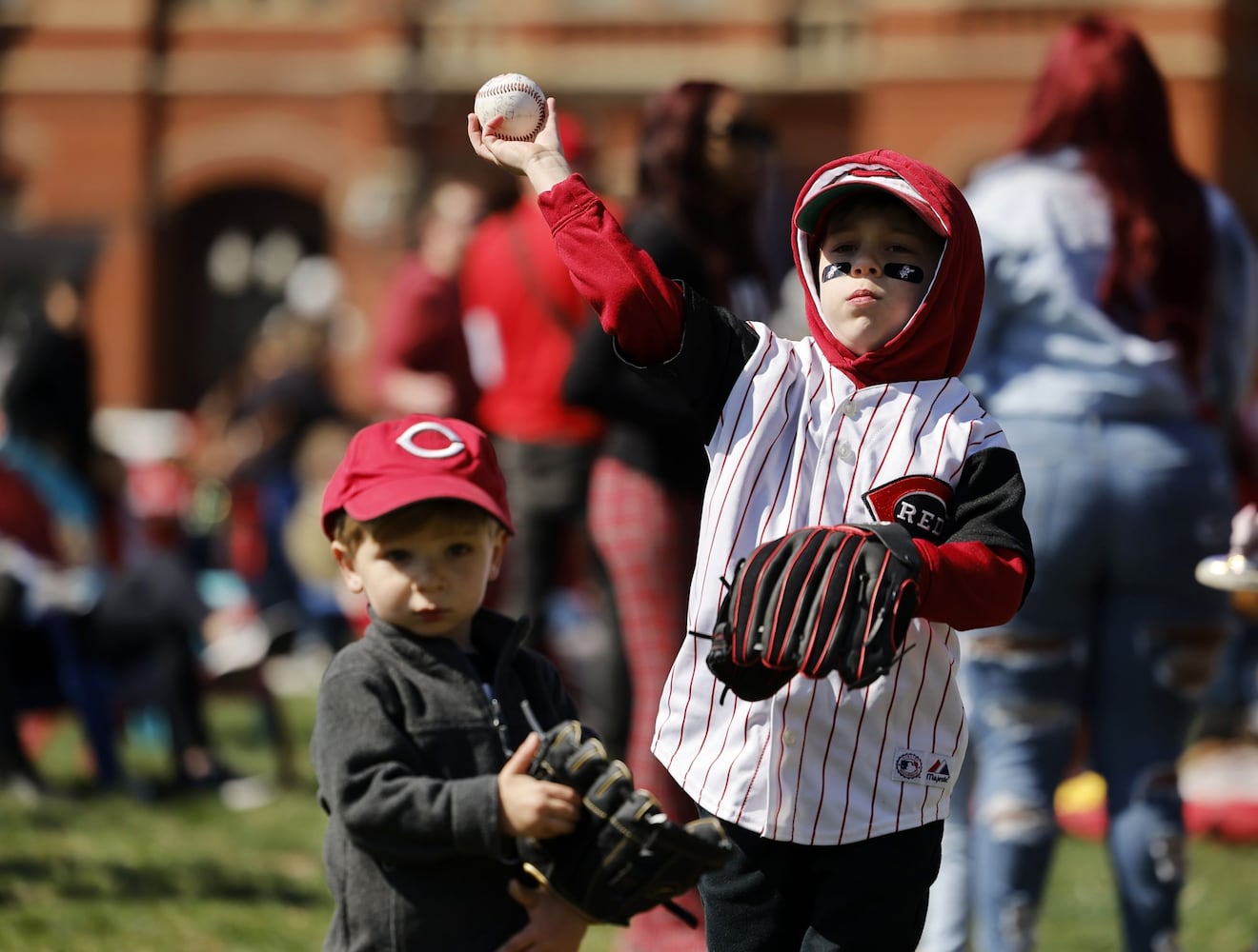 033023 Reds Parade