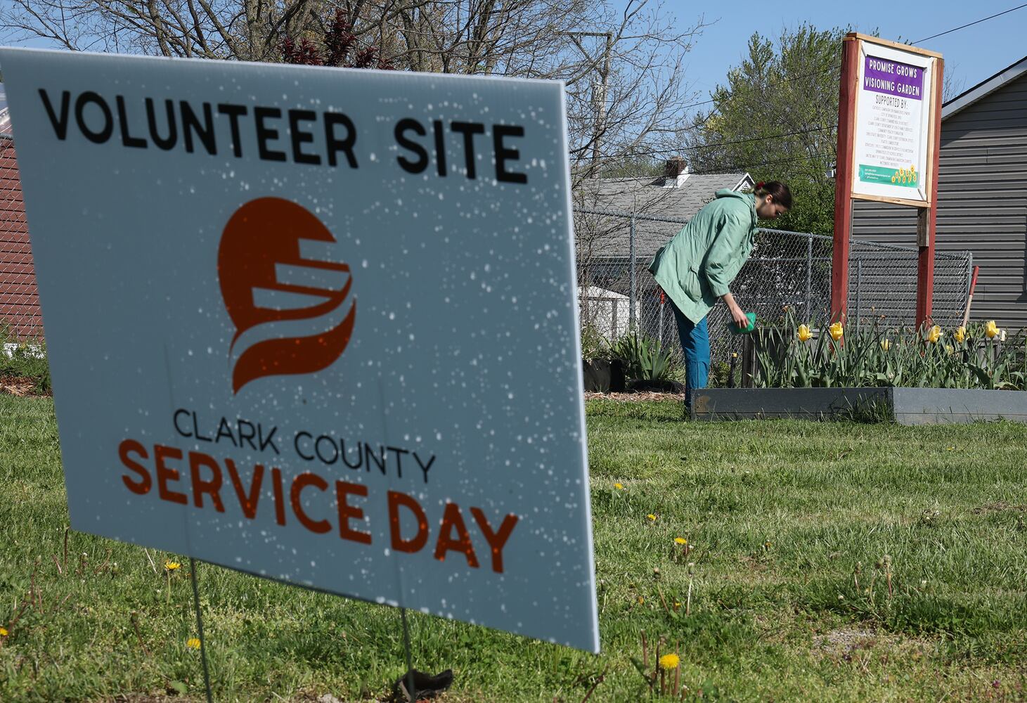 050121 Service Day SNS