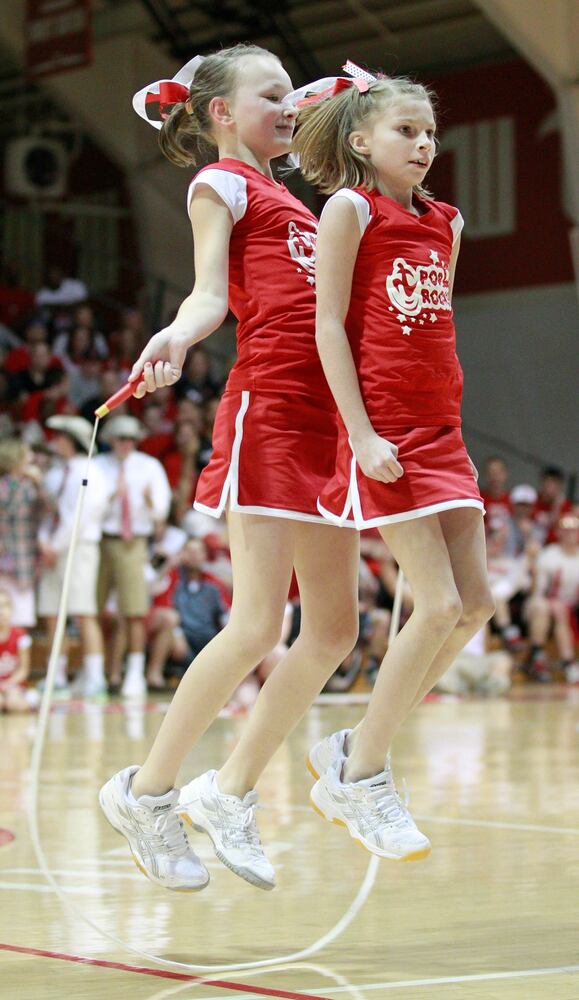 Troy Pop Rocks Perform