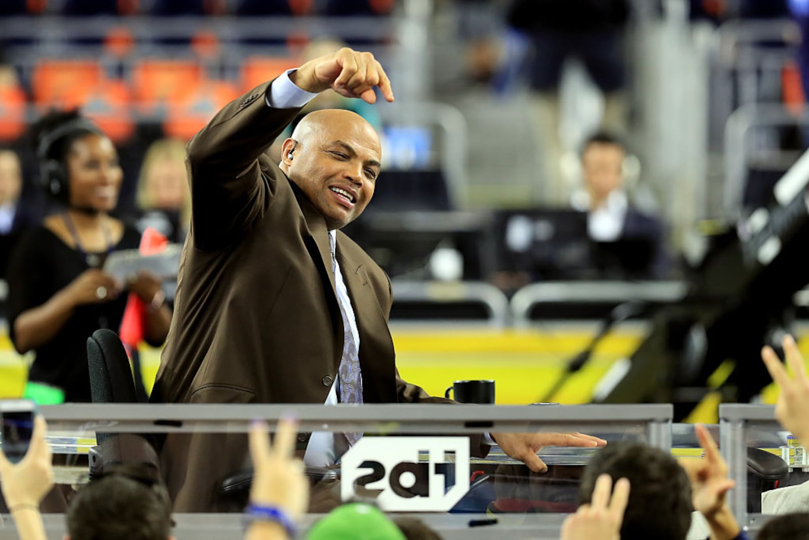 HOUSTON, TEXAS - APRIL 04: Former NBA player and commentator Charles Barkley points to the crowd prior to the 2016 NCAA Men’s Final Four National Championship game between the Villanova Wildcats and the North Carolina Tar Heels at NRG Stadium on April 4, 2016 in Houston, Texas. (Photo by Streeter Lecka/Getty Images)