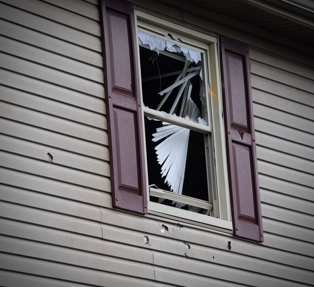 PHOTOS: Investigation continues after Springfield standoff