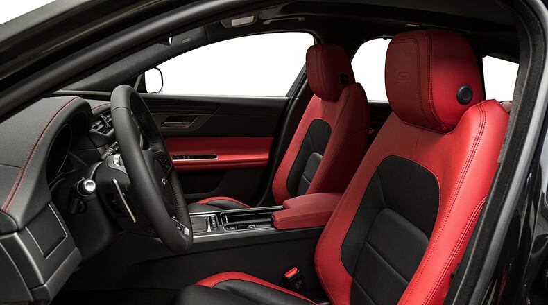 Heated seats and a full-length fixed panoramic sunroof are available as optional equipment alongside the standard four-zone climate control system. Metro News Service photo