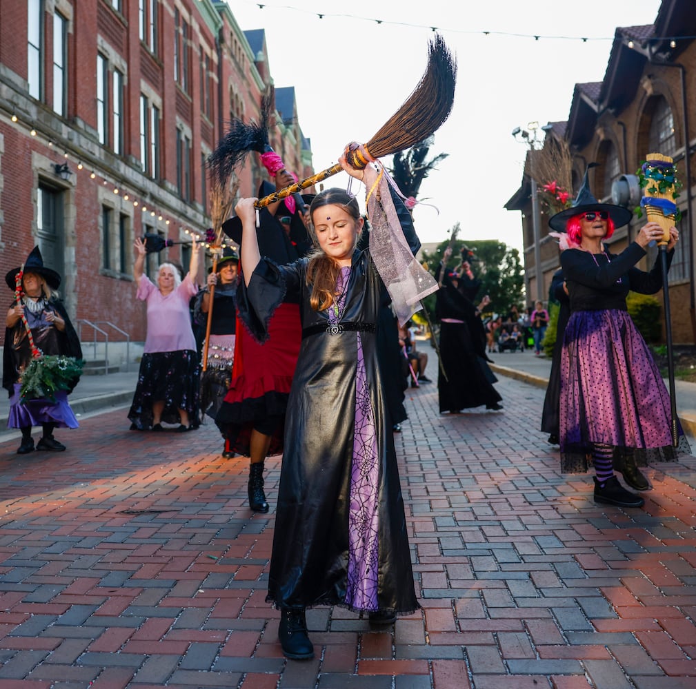 Rose City Witches Performance 